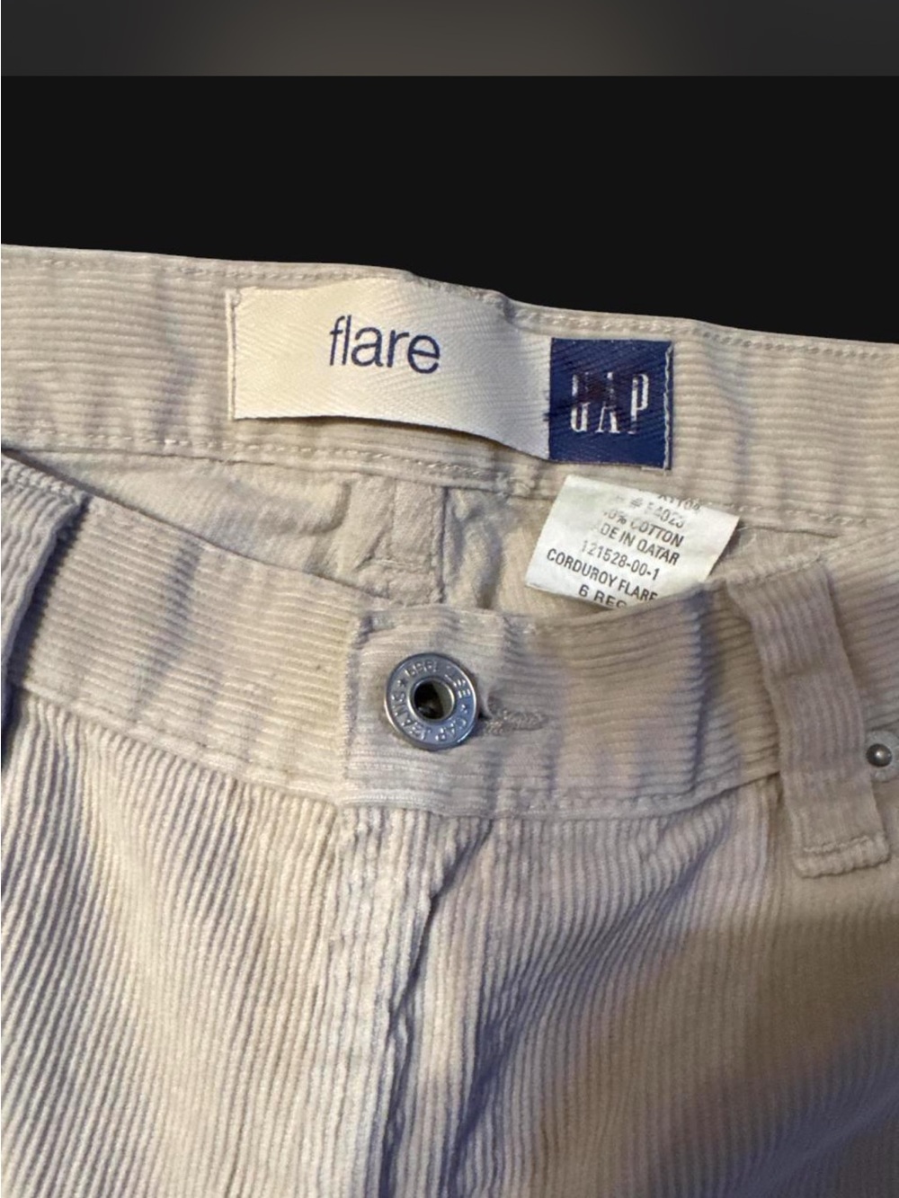 GAP Light Beige Corduroy Flare Jeans - Picture 4 of 4